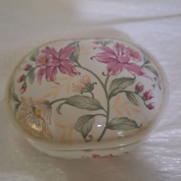 A Prima Otagiri Japan Porcelain Trinket Box Hand Painted Cottage Core READ - Picture 2 of 9